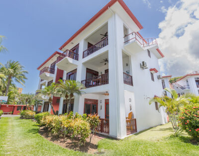 Oceanfront Condo in Jaco, first floor Bahia Azul 2A