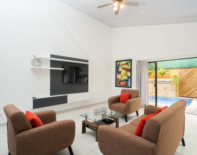 House Esquivia with pool 4pax FOR LONG TERM